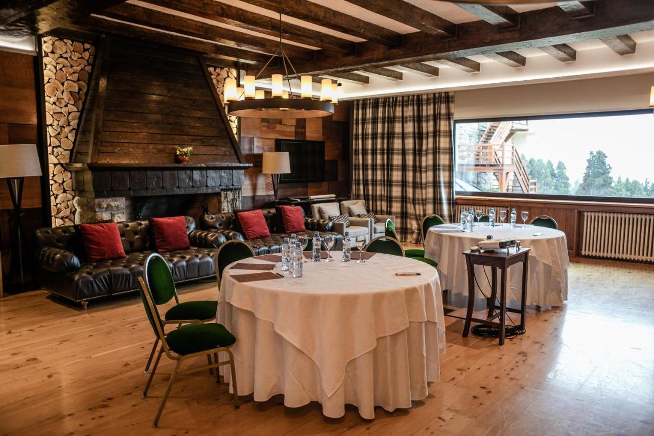 Llao Llao Resort, Golf-Spa San Carlos de Bariloche Exterior foto The interior of the restaurant