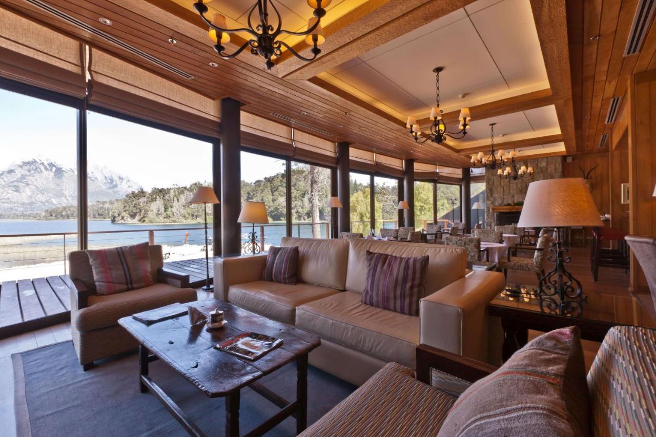 Llao Llao Resort, Golf-Spa San Carlos de Bariloche Exterior foto The lounge at the Hoshino Resorts Tomamu