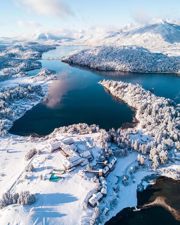 Llao Llao Resort, Golf-Spa San Carlos de Bariloche Exterior foto Aerial view of the lake
