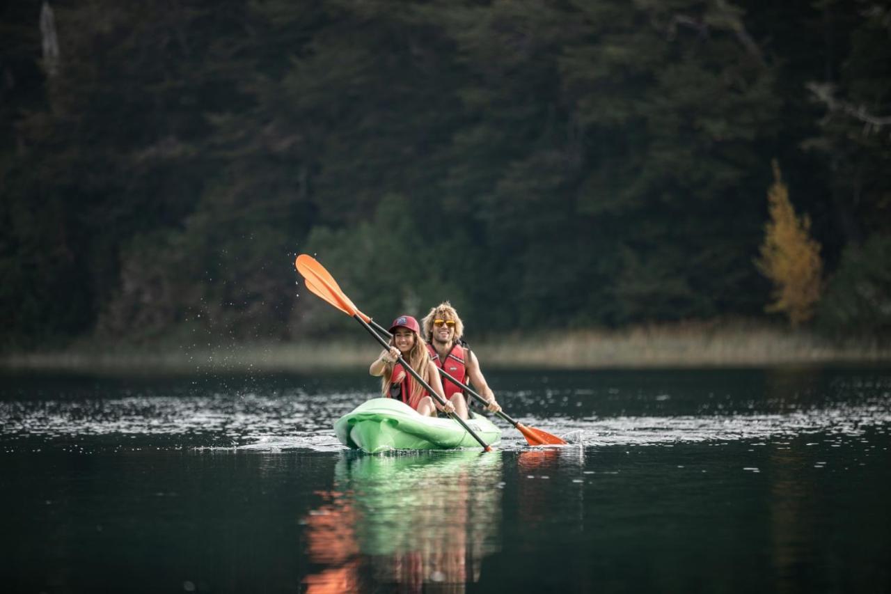 Llao Llao Resort, Golf-Spa San Carlos de Bariloche Exterior foto Kayaking on the lake