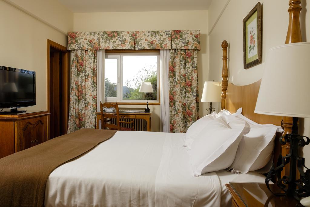 Llao Llao Resort, Golf-Spa San Carlos de Bariloche Exterior foto A bedroom at the hotel